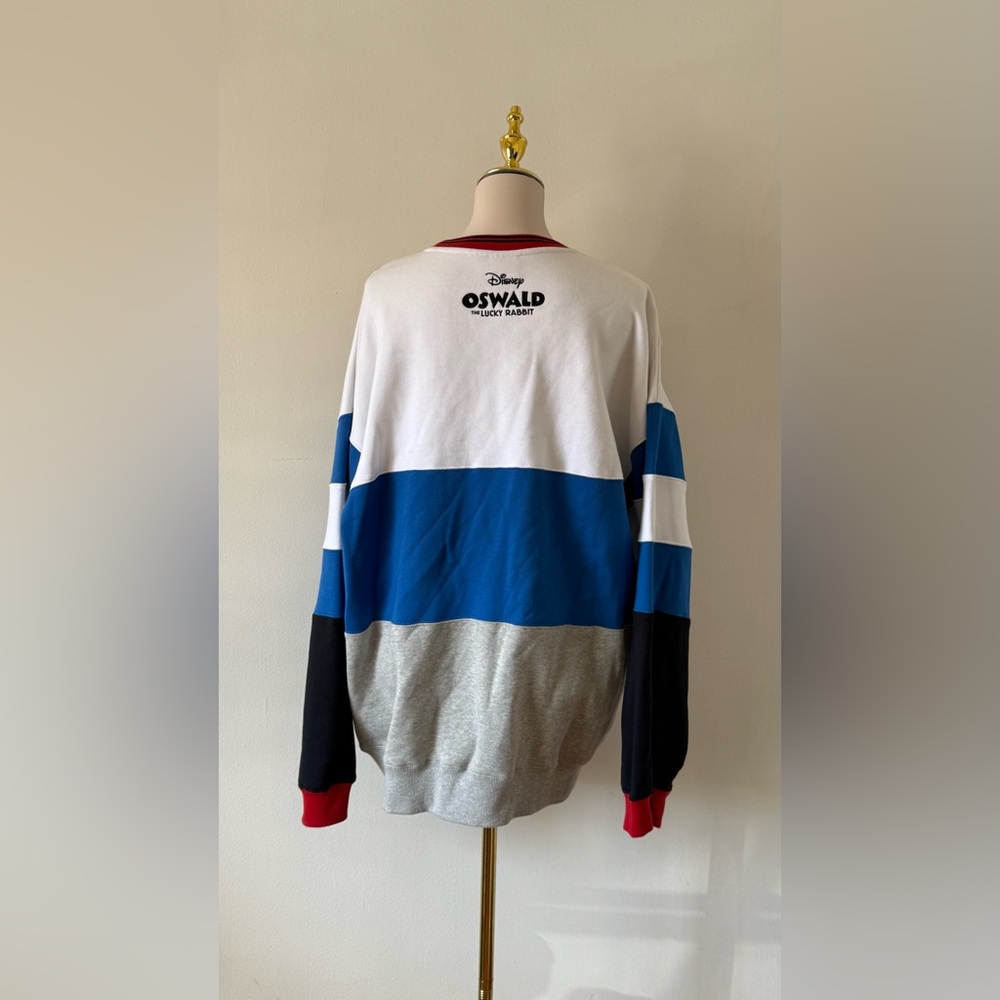Men's Colorblock Oswald Disney Sweatshirt Size XL Men - Picture 4 of 10